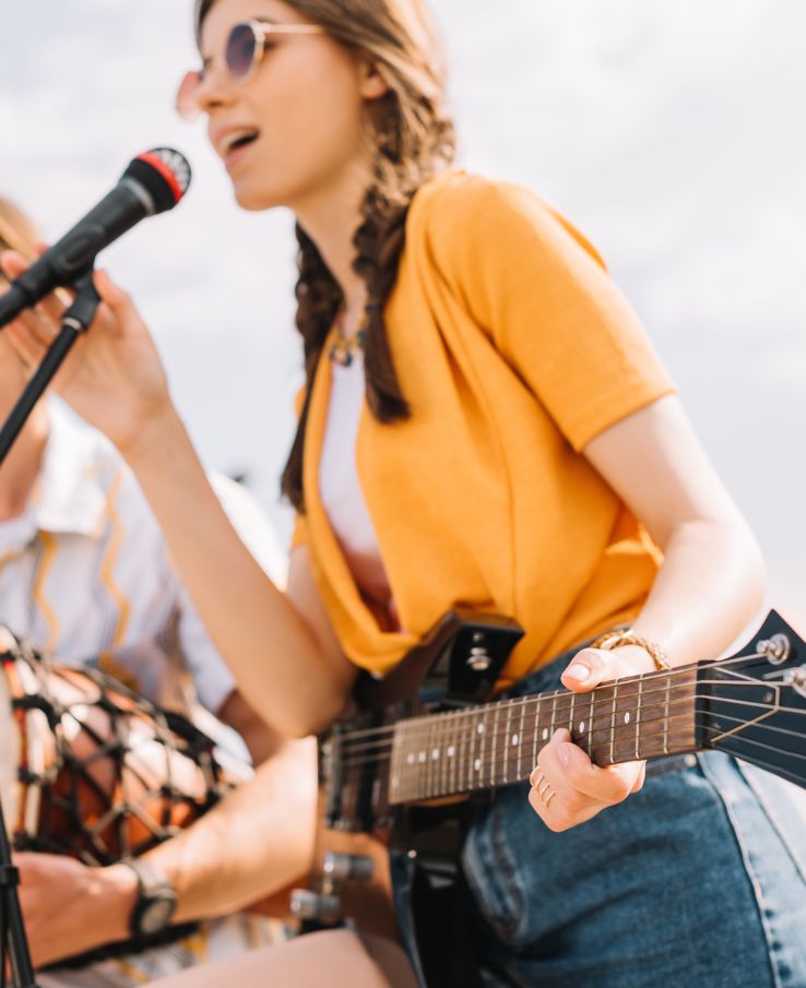 Listen to acoustical performances from a variety of up-and-coming Nashville area artists and student musicians during the Tennessee Sunflower Festival near Murfreesboro, TN